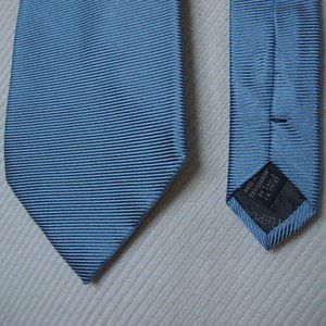 Classic Banana Republic Tie